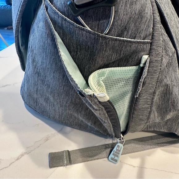 Hie Grovia v. 1 Diaper Bag in Gray/Blue + Pink Changing Pad/Case for Wipes - Picture 5 of 16